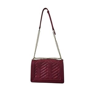 BCBG Paris Red Quilted Chevron Style Shoulder Bag Gold Hardwear Chain Chic